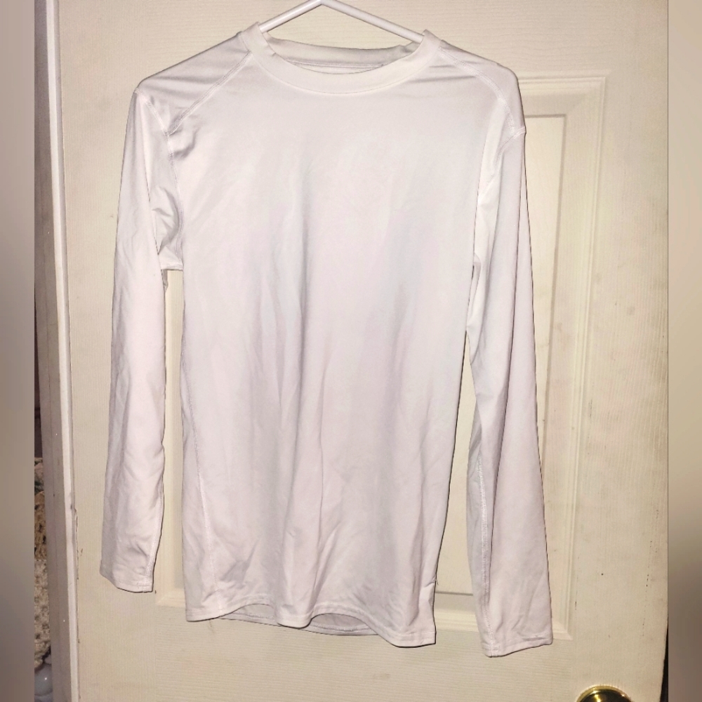 Men's athletic wear long sleeve shirt